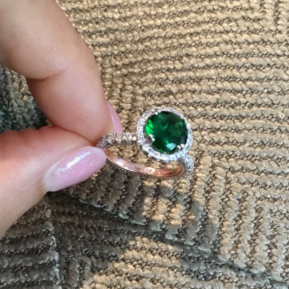 NEW DIAMOND ENGAGEMENT RING